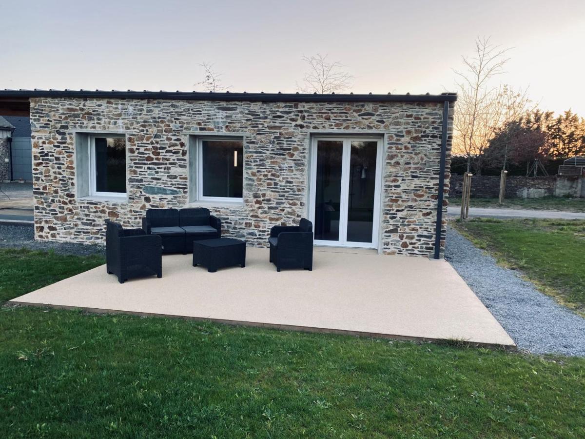 Maison En Pierres Au Calme Pres D'Ancenis Mésanger Exterior foto